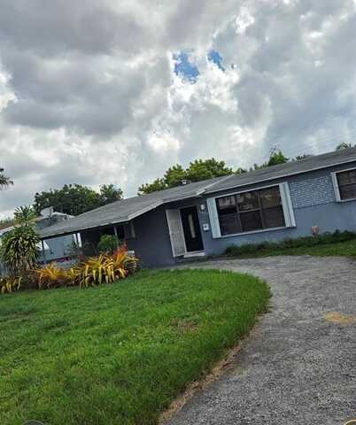 2401 Largo Dr, Miramar, FL 33023