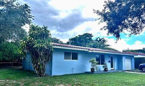 13964 Lake George Ct, Miami Lakes, FL 33014