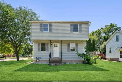 521 E 2ND Street, KIMBERLY, WI 54136