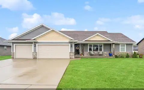 2222 CREEKSEDGE Circle, DE PERE, WI 54115