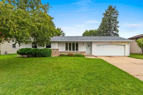 2437 VAN BEEK Road, GREEN BAY, WI 54311