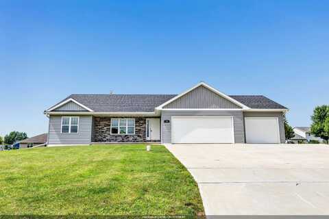 465 MUELLER Court, LUXEMBURG, WI 54217