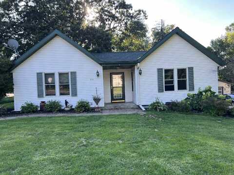 390 S JACKSON Street, IOLA, WI 54945
