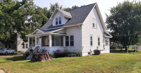 1820 Main Street, Bloomer, WI 54724