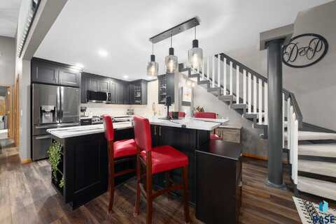 4224 S Minnesota Ave, Sioux Falls, SD 57105
