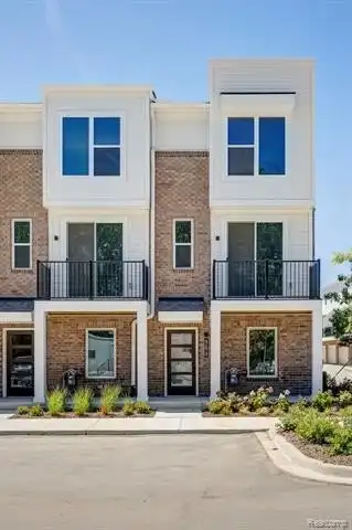 42639 Hoshi Lane, Novi, MI 48375