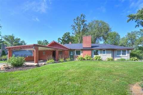 3142 Adele Terrace, Commerce Township, MI 48382