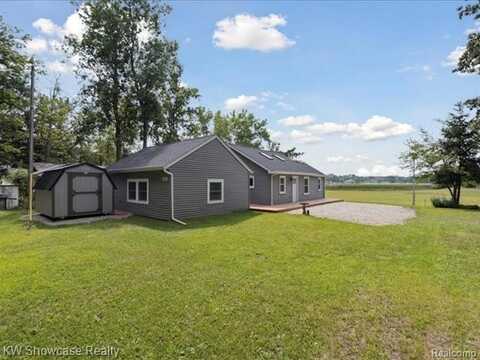 4581 Parker Drive, Howell, MI 48843