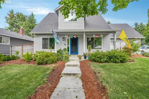 1735 D ST, Salem, OR 97301