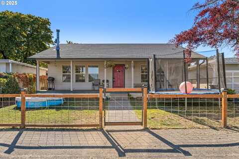 440 W AGEE ST, Roseburg, OR 97471