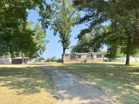 4446 Town and Country, Union City, TN 38261