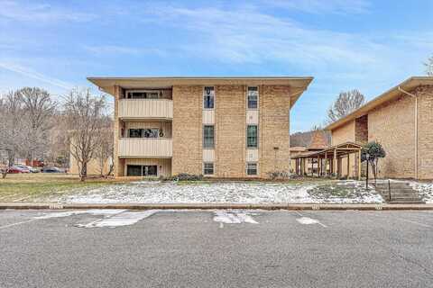 5260 Crossbow CIR, Roanoke, VA 24018