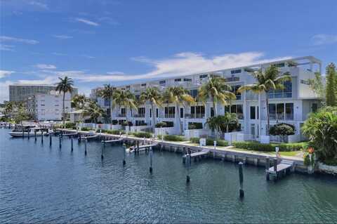 2743 NE 1 Street, Pompano Beach, FL 33062