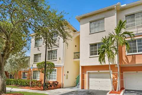 3205 Myrtlewood Circle E, Palm Beach Gardens, FL 33418