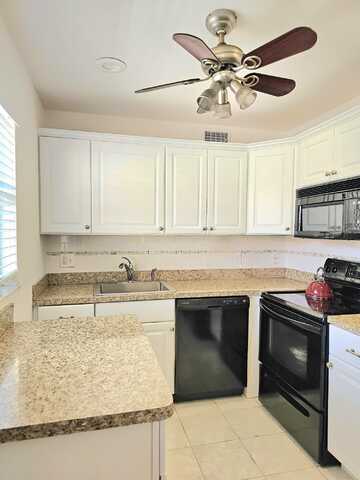 653 Saxony Lane N, Delray Beach, FL 33446