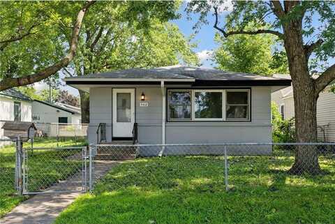 5412 Girard Avenue N, Brooklyn Center, MN 55430