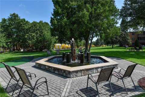 5440 Three Points Boulevard, Mound, MN 55364
