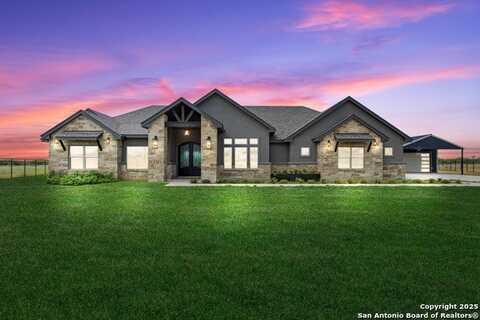112 Hidden Cove, Floresville, TX 78114