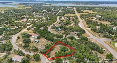 556 Hedgestone, Canyon Lake, TX 78133
