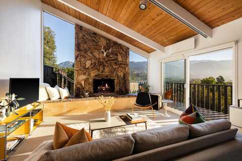 1512 Hillcrest Road, SANTA BARBARA, CA 93103