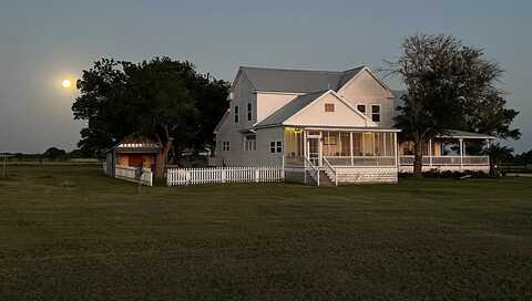 1098 Post Oak Point Road, Fayetteville, TX 78940