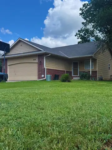 1456 N Piatt Ave, Wichita, KS 67214