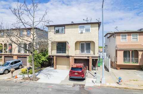 25 Geyser Drive, Staten Island, NY 10312