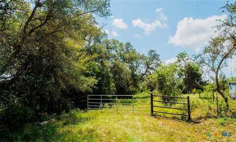 000 County Road 417, Yoakum, TX 77995