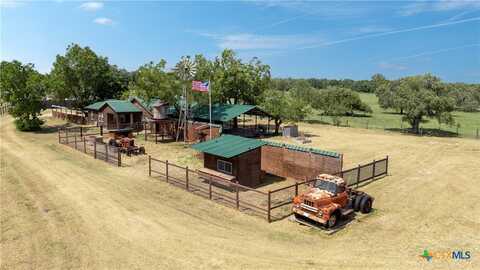 231 N State Hwy 95, Yoakum, TX 77995