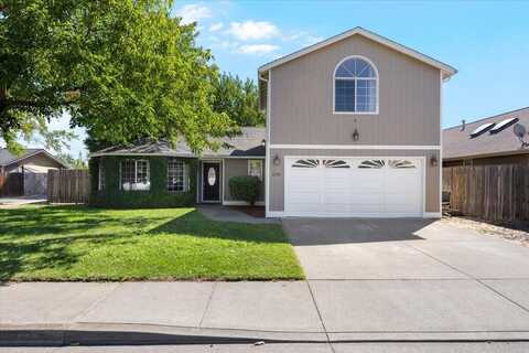 2530 Seneca Street, Medford, OR 97501