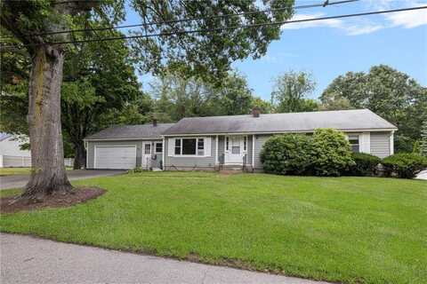 3 Grassy Plain Road, Barrington, RI 02806
