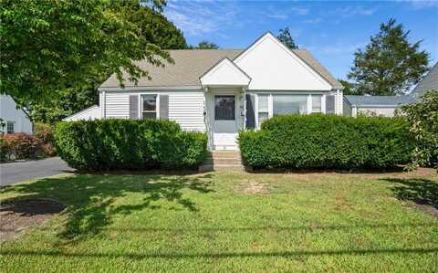 36 Westhill Drive, Cranston, RI 02920