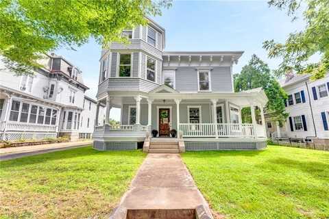 28 Elm Street, Westerly, RI 02891