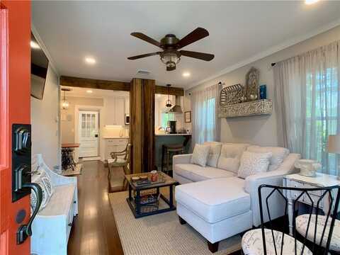 18 Sylvan Street, Newport, RI 02840