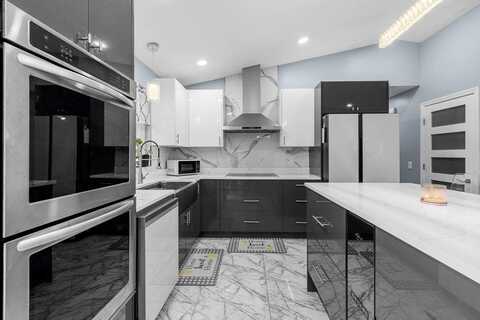 4 Cloud Street, Providence, RI 02909
