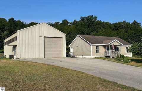 11026 E Pobuda Road, Suttons Bay, MI 49682
