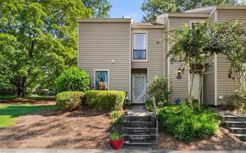 309 Village Lane, Greensboro, NC 27409