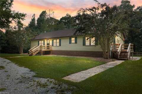 1781 Hampton Road, Germanton, NC 27019