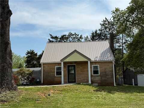 2039 Scalesville Road, Summerfield, NC 27358