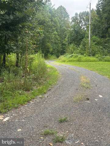 5833 MOUNTAIN ROAD ROAD, CHAMBERSBURG, PA 17202