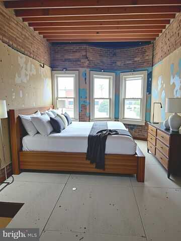 736 N PATTERSON PARK, BALTIMORE, MD 21205