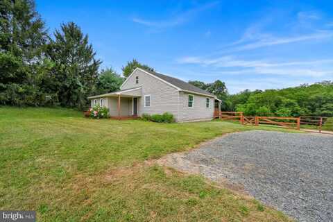 897 ZION ROAD, MOHNTON, PA 19540