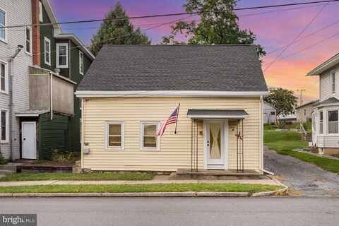 43 E MAIN STREET, NEWMANSTOWN, PA 17073