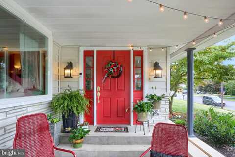701 LENTZ AVENUE, MILLERSBURG, PA 17061