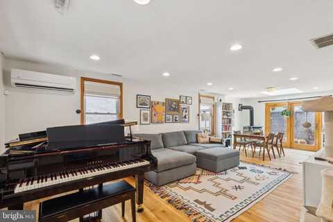 1229 S MARSHALL STREET, PHILADELPHIA, PA 19147