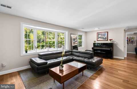 5801 DEVONSHIRE DRIVE, BETHESDA, MD 20816