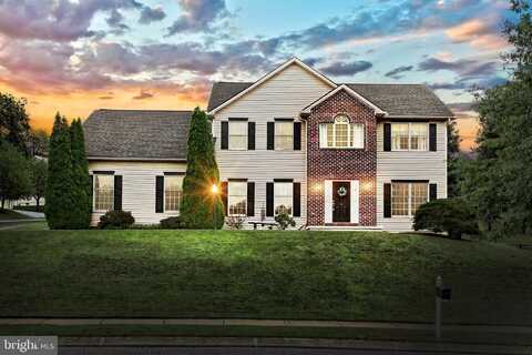 5 WINTERBERRY LANE, ETTERS, PA 17319