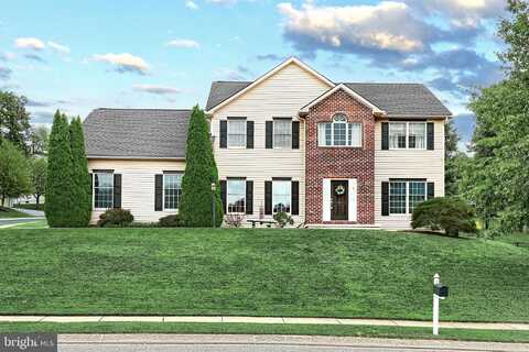 5 WINTERBERRY LANE, ETTERS, PA 17319