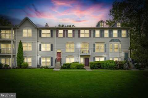71 CHAMBORD COURT, HAMILTON, NJ 08619