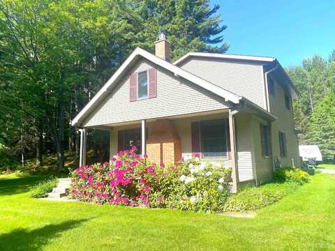 960 Highland, Marquette, MI 49855